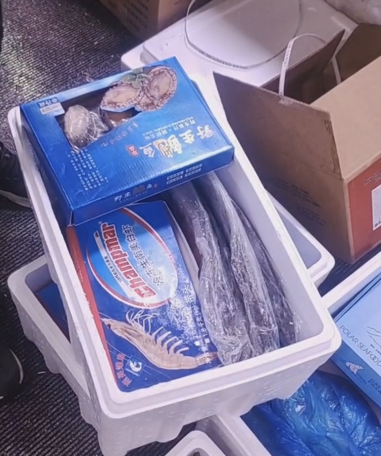 年年發(fā)年貨，員工激情高。